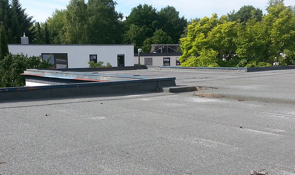 5 Tips for Flat Roofs – Maintaining Your Denver Roofing Materials
